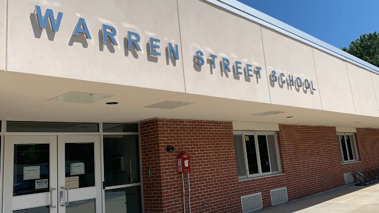 Warren Street Elementary building front entrance